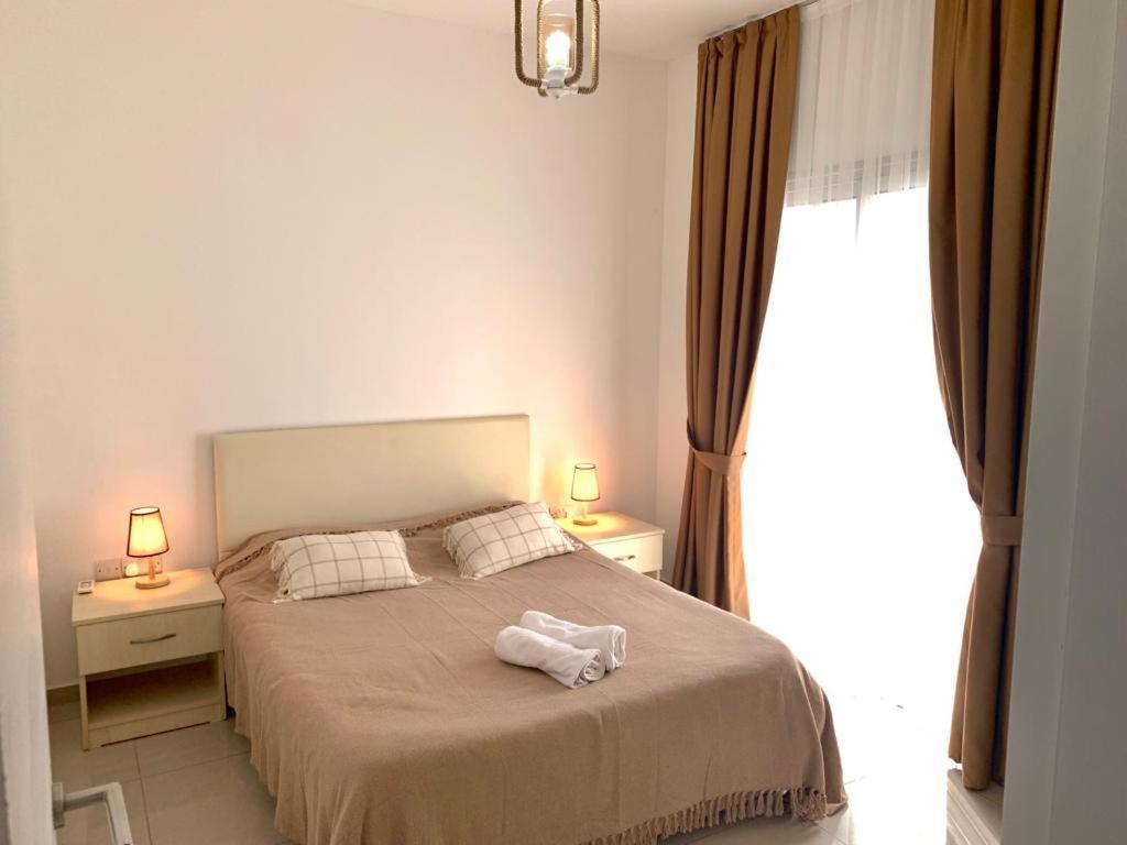 Beautiful & Quiet Two-Bedroom Apartment With Private Garden Lukomorye C1 キレニア エクステリア 写真
